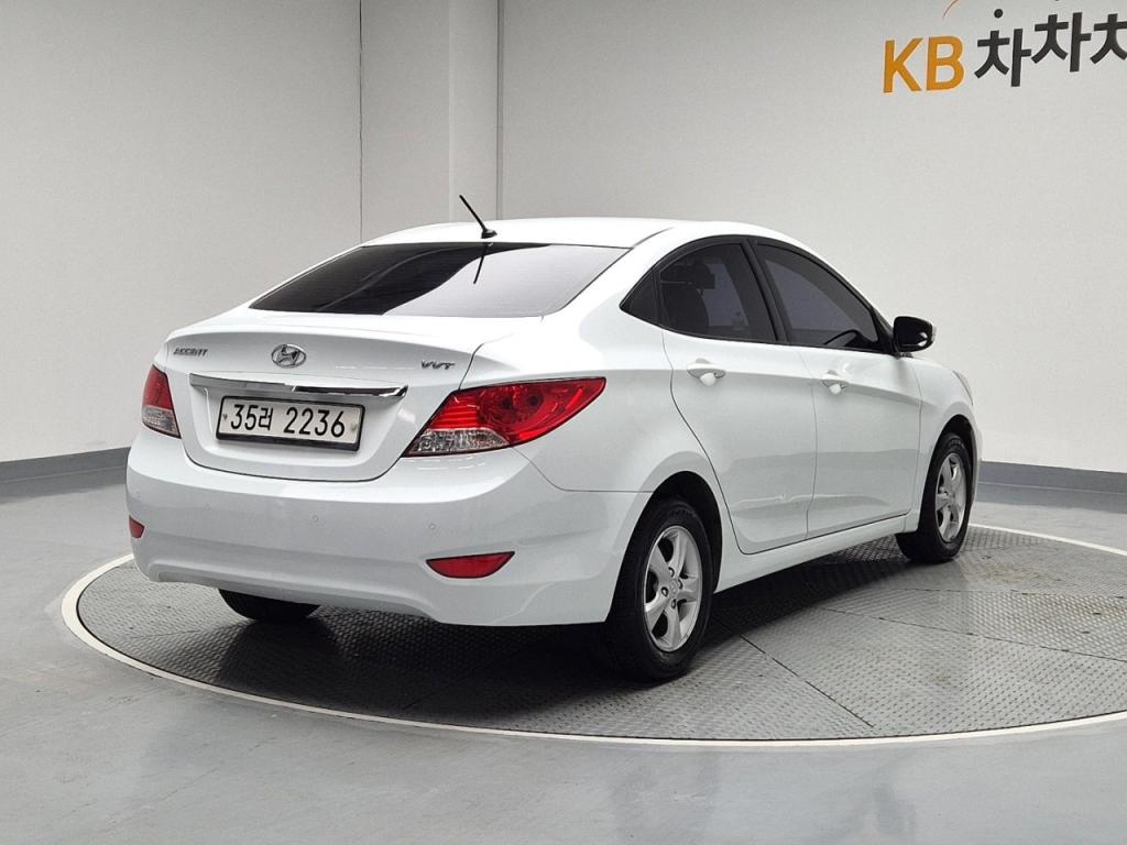 2014 HYUNDAI ACCENT (NEW) 1.4 VVT Modern