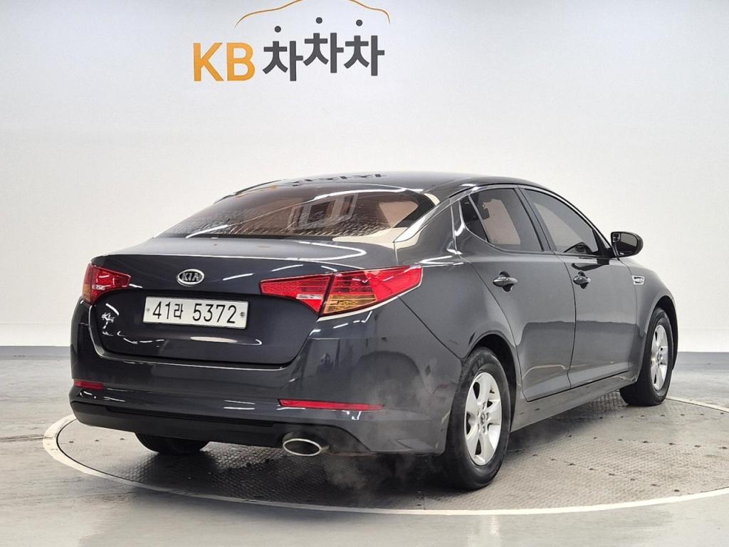 2011 KIA K5 LPI Rent -a -car smart