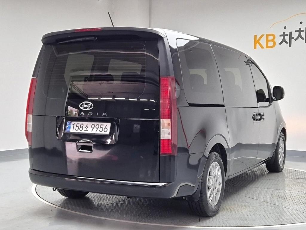 2022 HYUNDAI STARIA 2.2 Diesel Tourer 9 -seater 2WD Modern