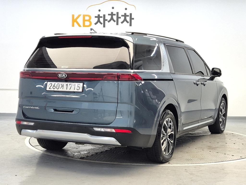 2021 KIA CARNIVAL (KA4) 9 -seater diesel nobless