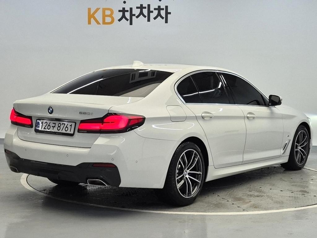 2023 BMW 5 SERIES (7Gen) 520i M Sports Pack