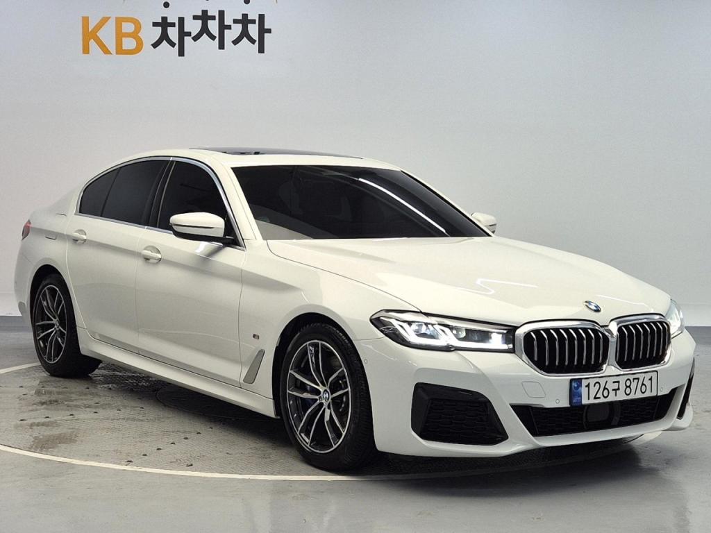 2023 BMW 5 SERIES (7Gen) 520i M Sports Pack