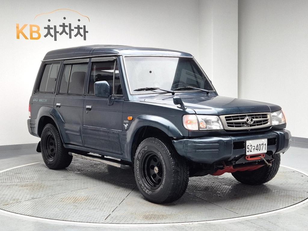 1999 HYUNDAI GALLOPER II 9 -seater V6 LPG