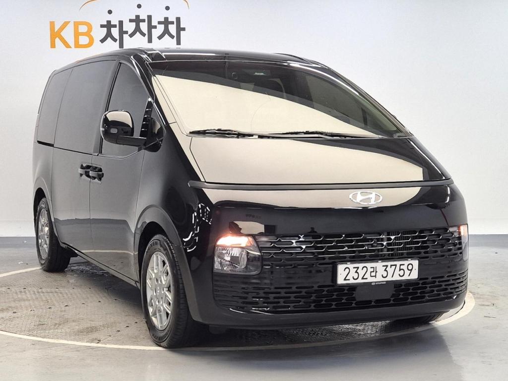 2022 HYUNDAI STARIA 2.2 Diesel Tourer 9 -seater 2WD Modern