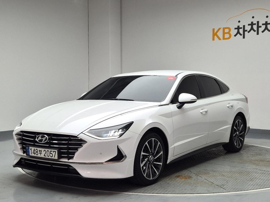 2021 HYUNDAI SONATA (DN8) G2.0 Premium Family