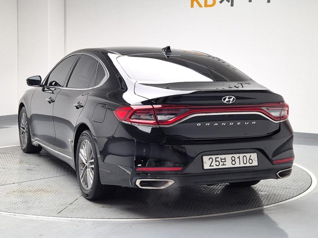 2018 HYUNDAI GRANDEUR IG 2.4 GDI premium