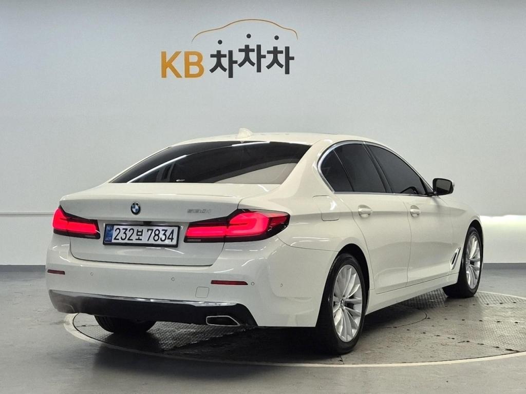 2021 BMW 5 SERIES (7Gen) 530i luxury
