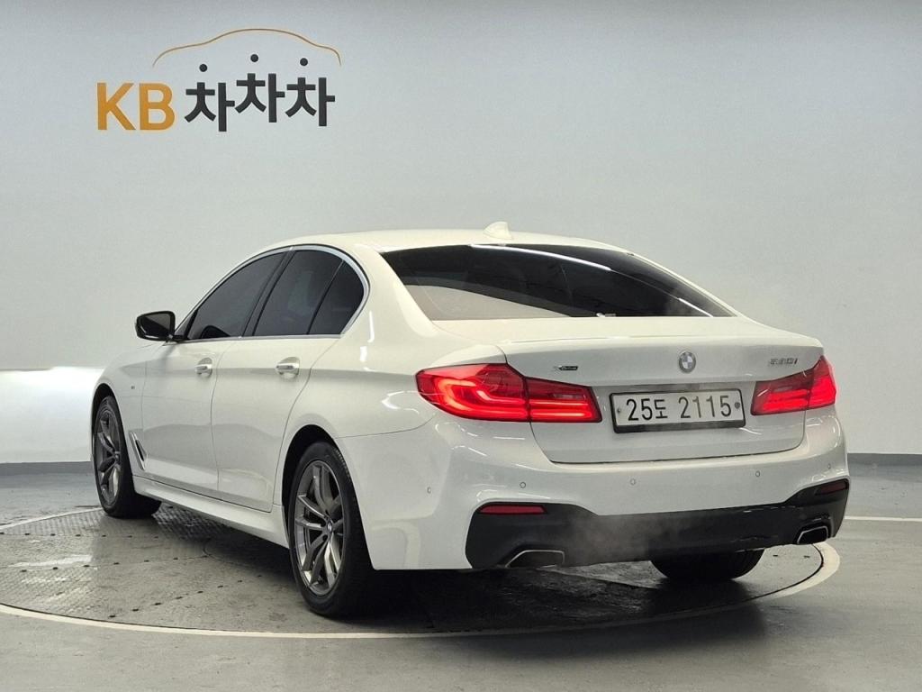 2018 BMW 5 SERIES (7Gen) 530i xDrive M Sports Pack Plus