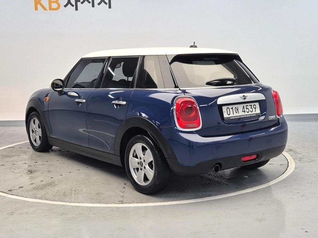 2015 MINI COOPER 5 Door 1.5