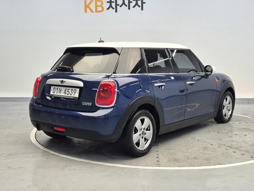 2015 MINI COOPER 5 Door 1.5