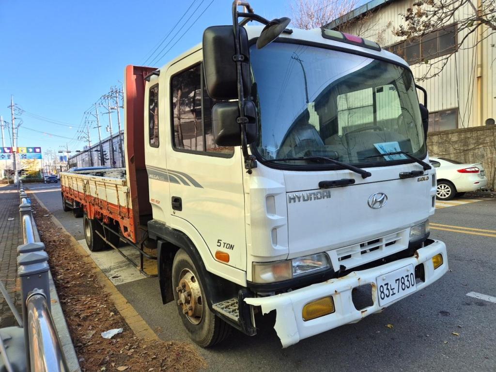 2000 HYUNDAI SUPER TRUCK 5 tons