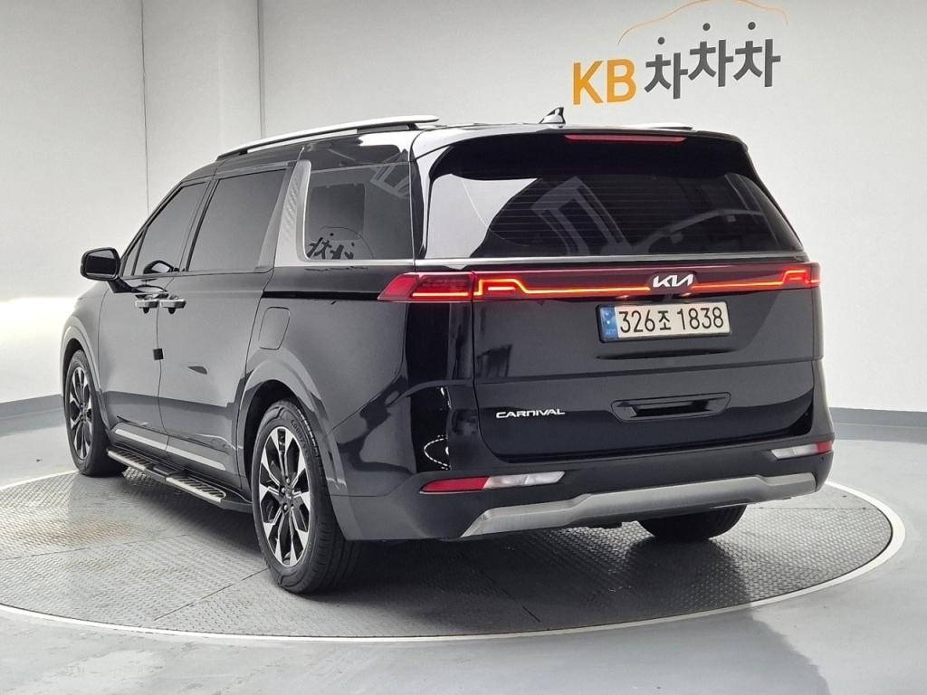 2022 KIA CARNIVAL (KA4) 9 -seater diesel nobless