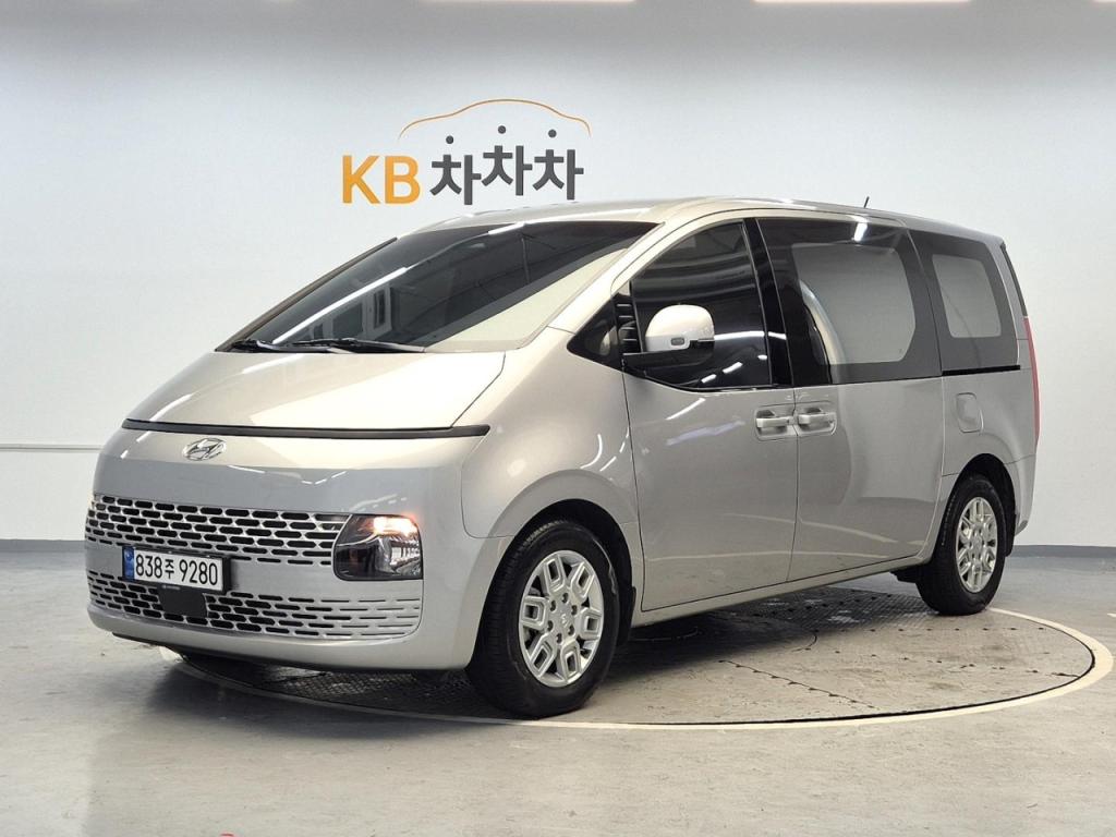 2022 HYUNDAI STARIA 3.5 LPG cargo 3 seater Modern