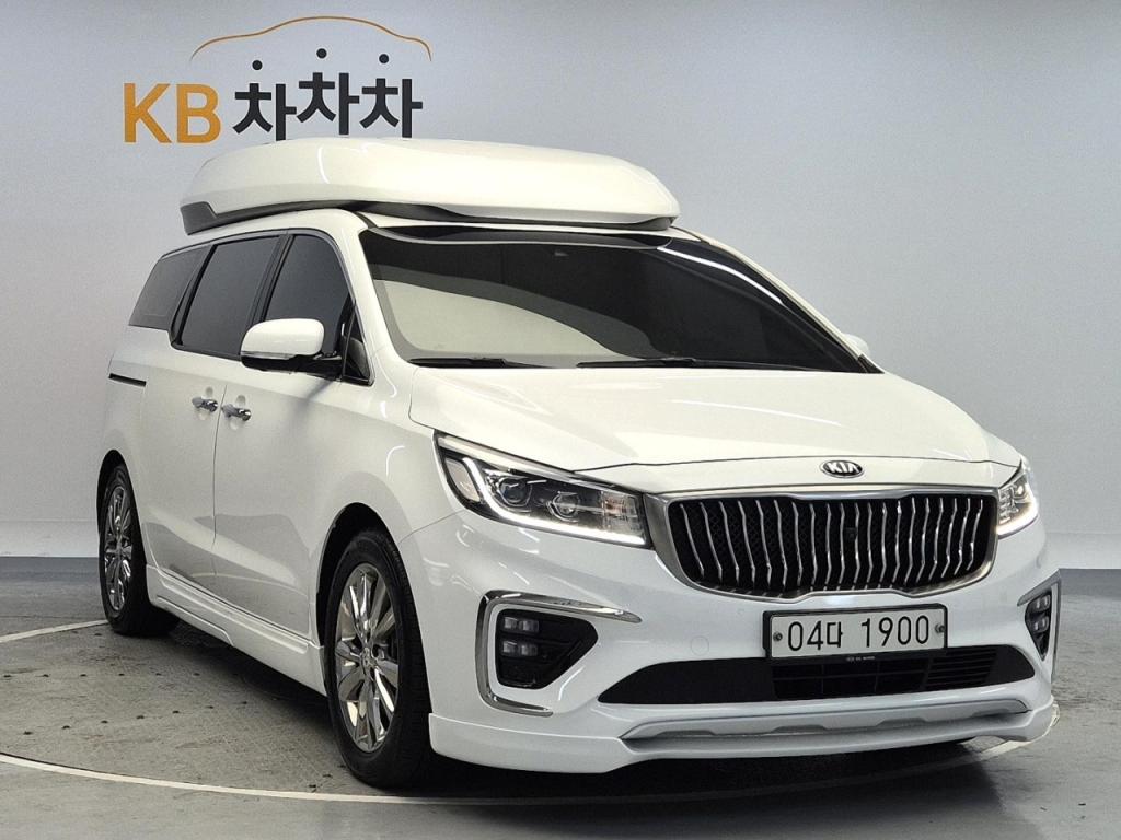 2019 KIA THE NEW CARNIVAL High Limousine 7 -seater gasoline President