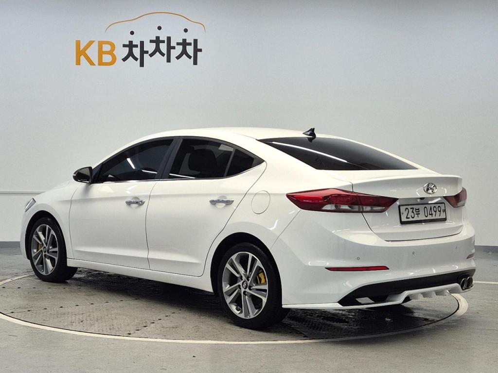 2016 HYUNDAI AVANTE AD 1.6 GDI Modern Special