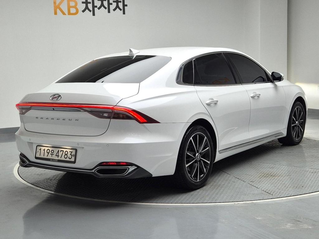 2022 HYUNDAI THE NEW GRANDEUR IG LPI 3.0 Rental Car Premium