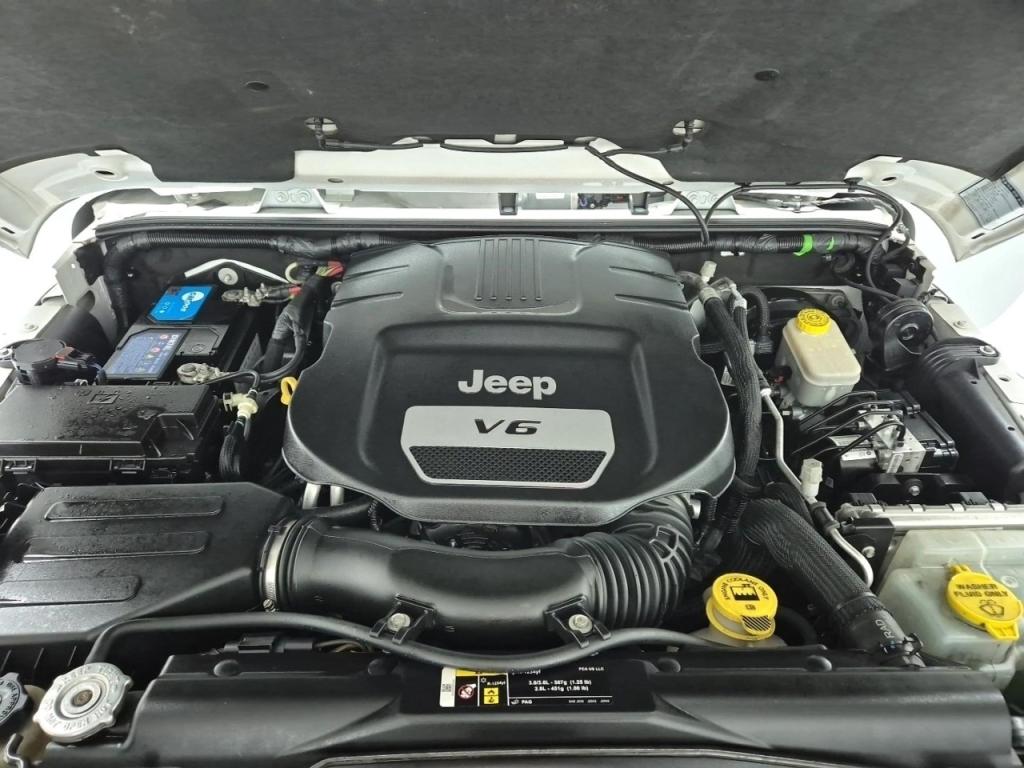 2017 JEEP Wrangler(JK) 3.6 Sahara 4 Door Winter Edition