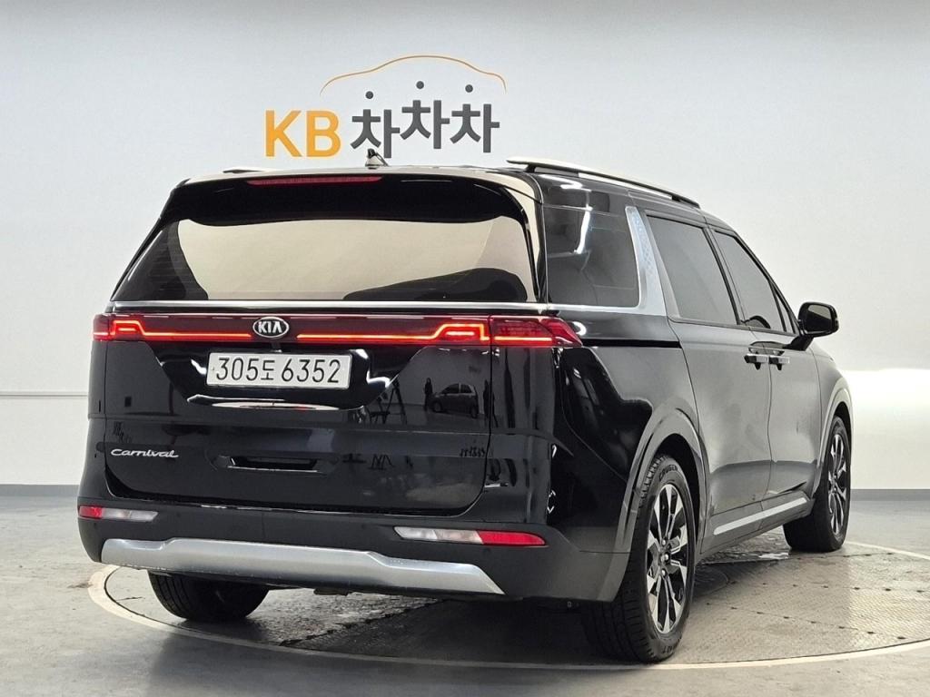 2021 KIA CARNIVAL (KA4) 9 -seater diesel nobless