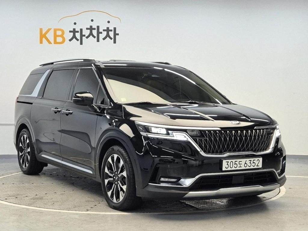2021 KIA CARNIVAL (KA4) 9 -seater diesel nobless