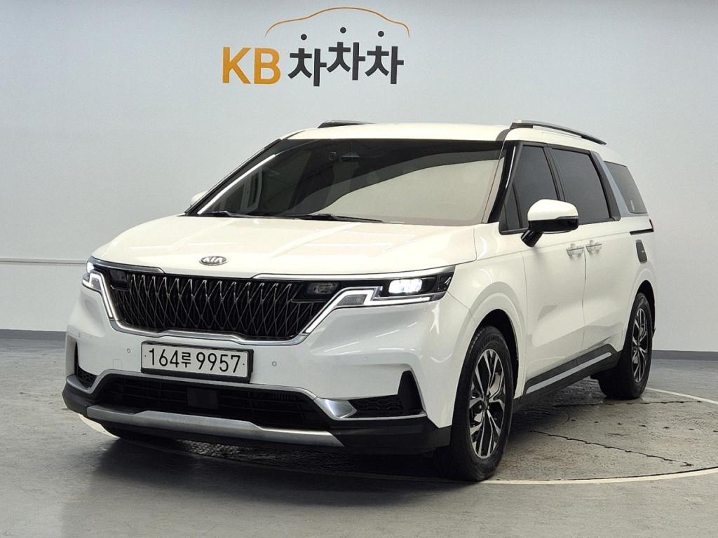 2021 KIA CARNIVAL (KA4) 9 -seater diesel nobless