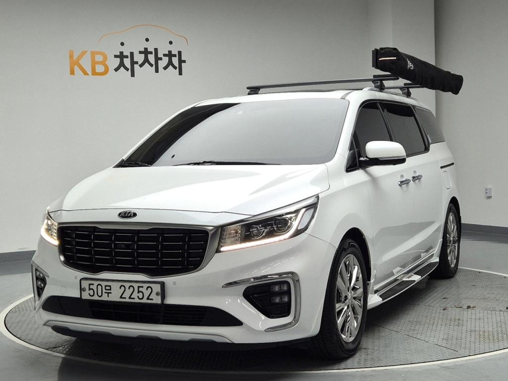 2019 KIA THE NEW CARNIVAL 9 -seater gasoline nobless