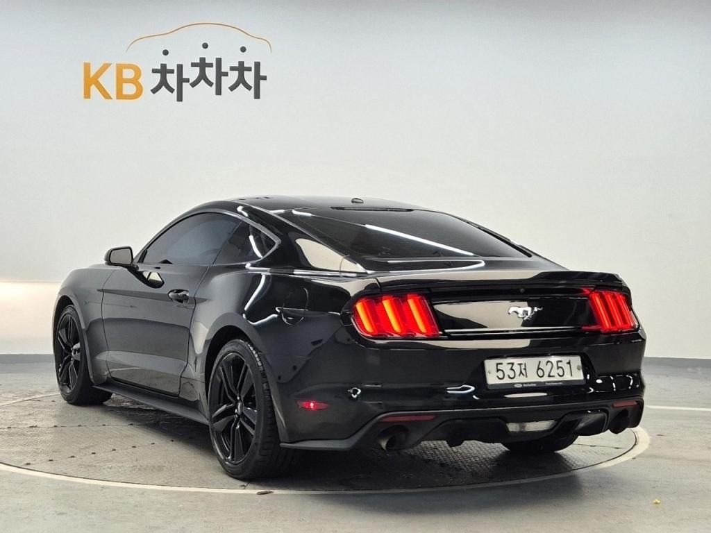2017 FORD MUSTANG (6GEN) Coupe 2.3 premium