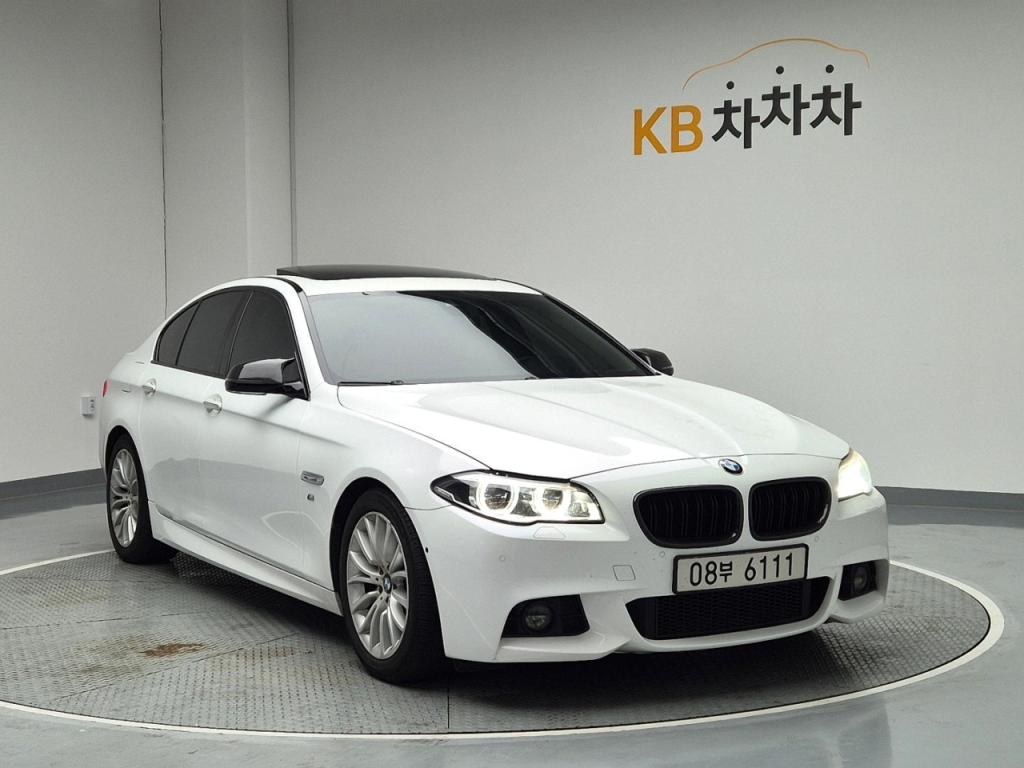 2016 BMW 5 SERIES (6Gen) 520d M Aerodynamic