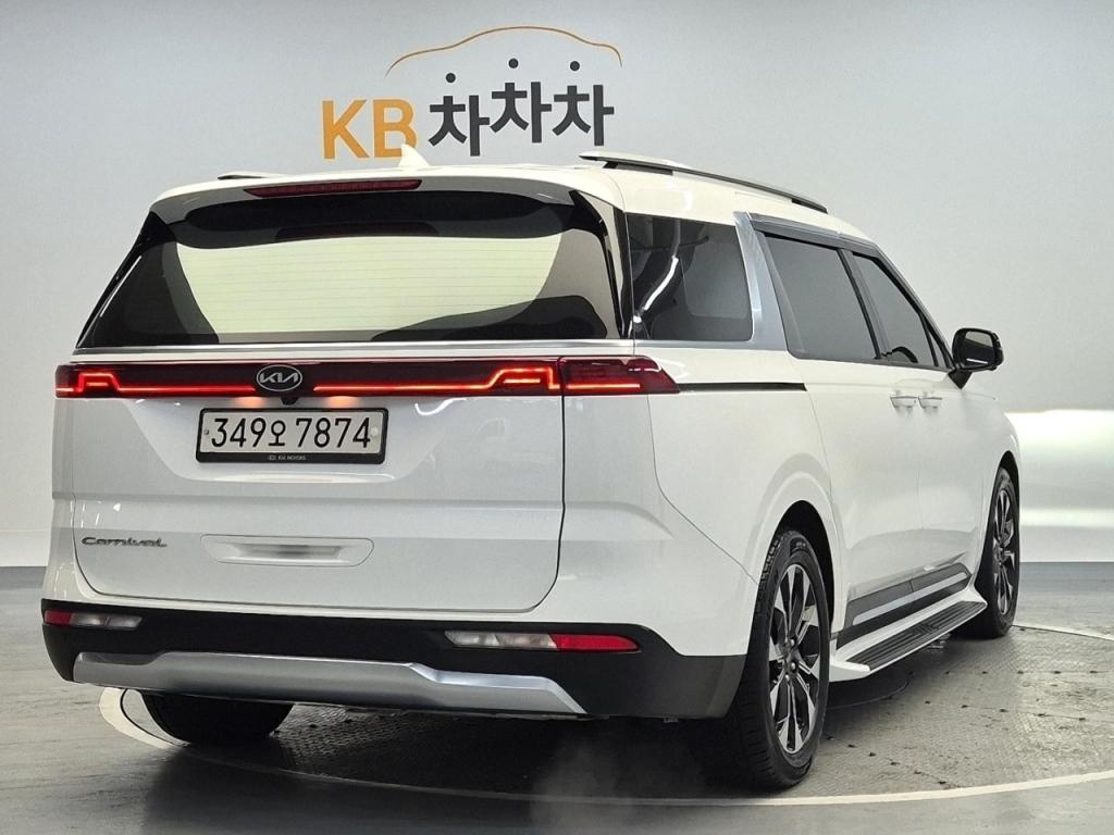 2021 KIA CARNIVAL (KA4) 9 -seater diesel nobless