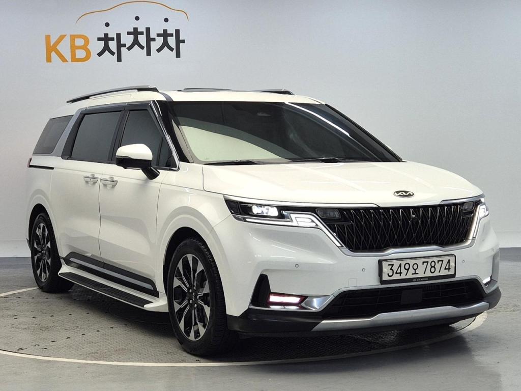 2021 KIA CARNIVAL (KA4) 9 -seater diesel nobless