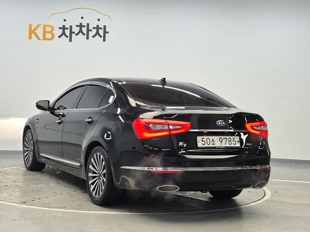 2014 KIA THE NEW K7 LPI Rent -a -car prestige