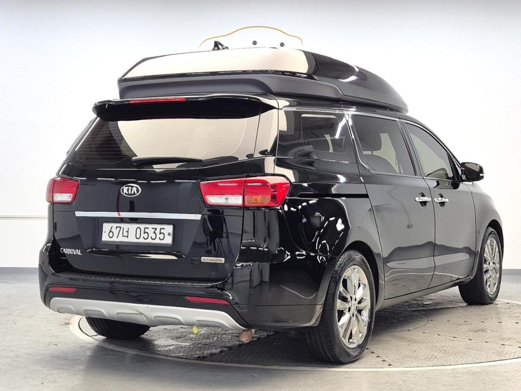 2016 KIA ALL NEW CARNIVAL High Limousine Diesel 9 -seater Noblesse