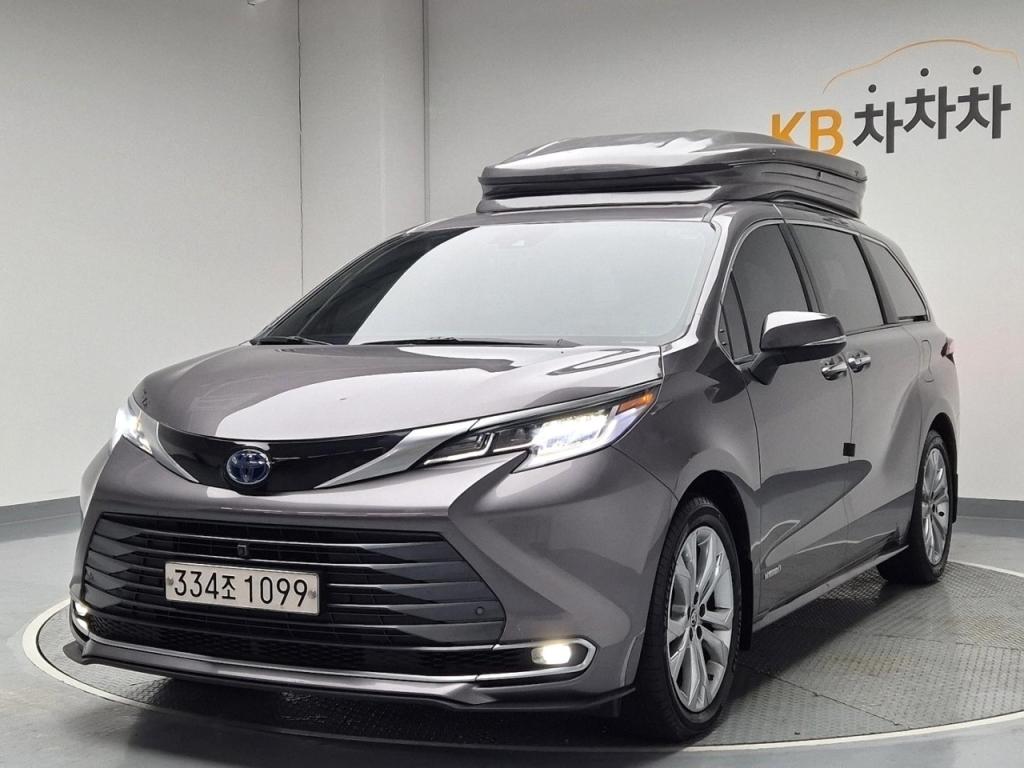 2021 TOYOTA SIENNA 2.5 2WD Hybrid
