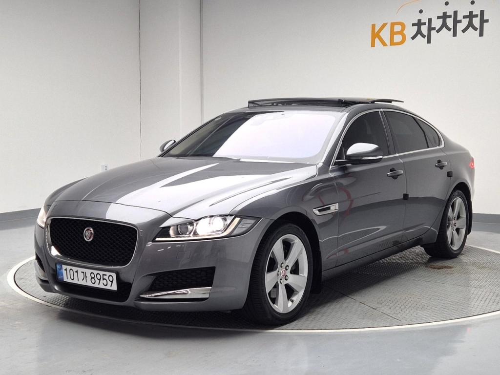 2018 JAGUAR XF (2G) 2.0 20d AWD Prestige