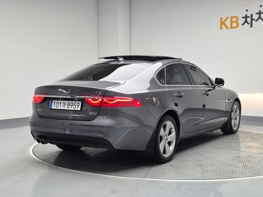 2018 JAGUAR XF (2G) 2.0 20d AWD Prestige