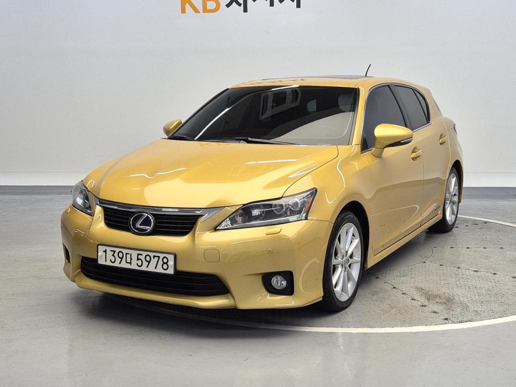 2011 LEXUS CT 