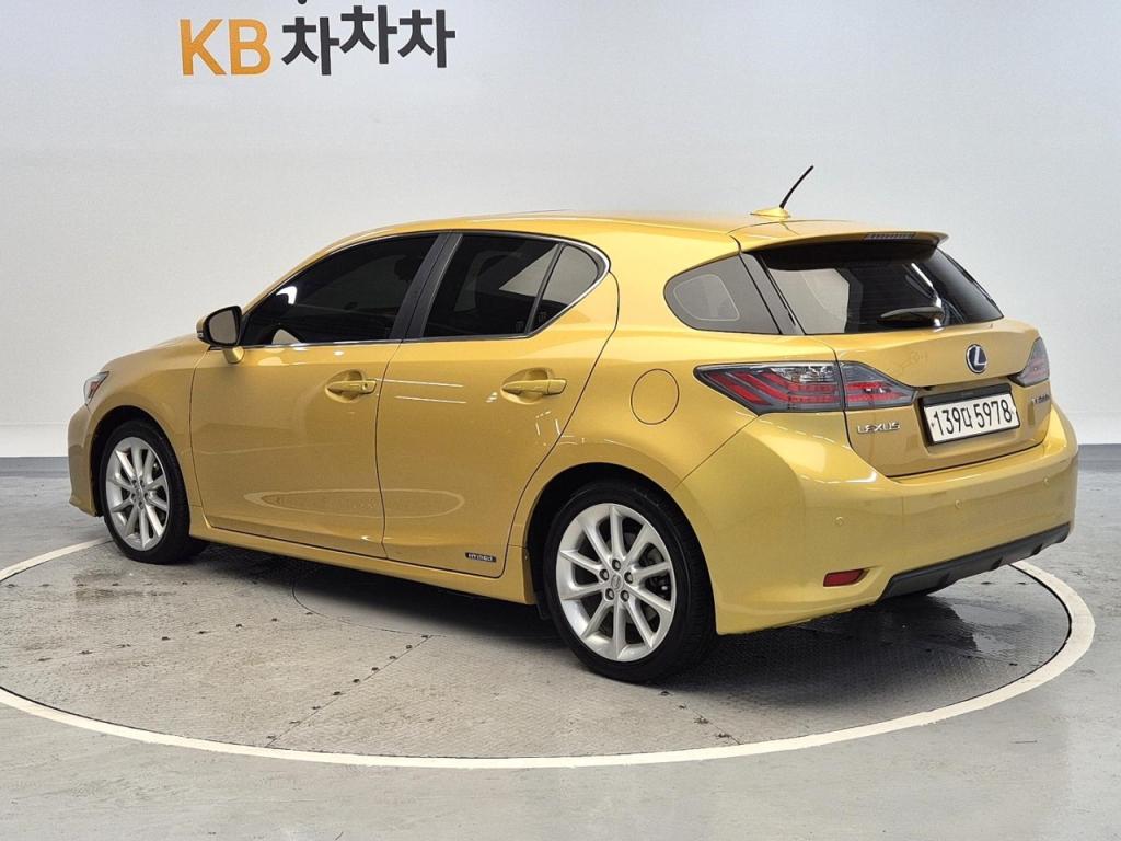 2011 LEXUS CT 