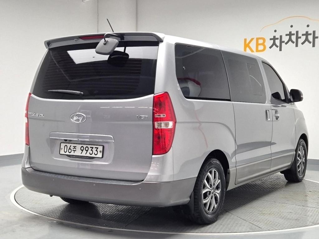 2019 HYUNDAI THE NEW GRAND STAREX 
