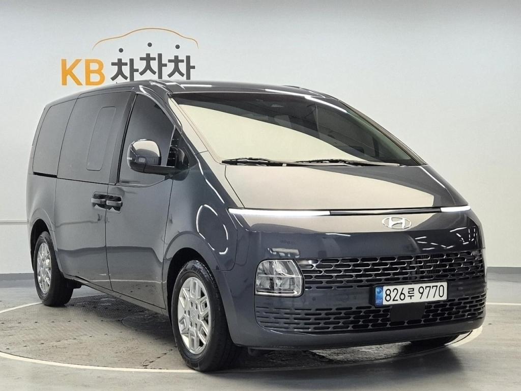 2023 HYUNDAI STARIA 
