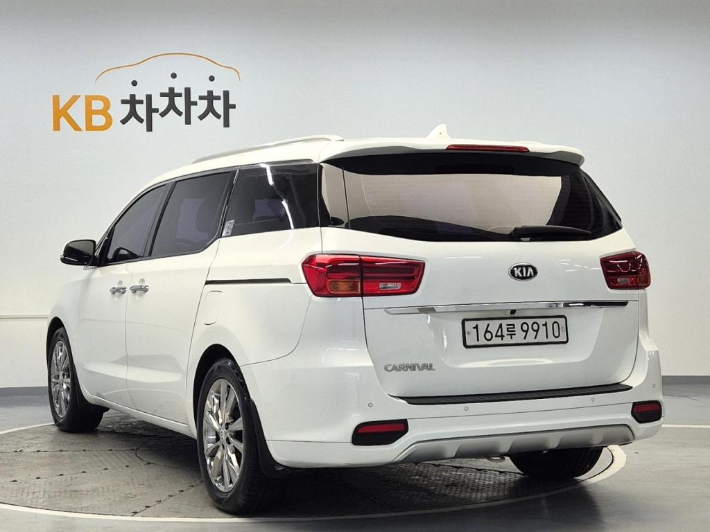 2019 KIA THE NEW CARNIVAL 