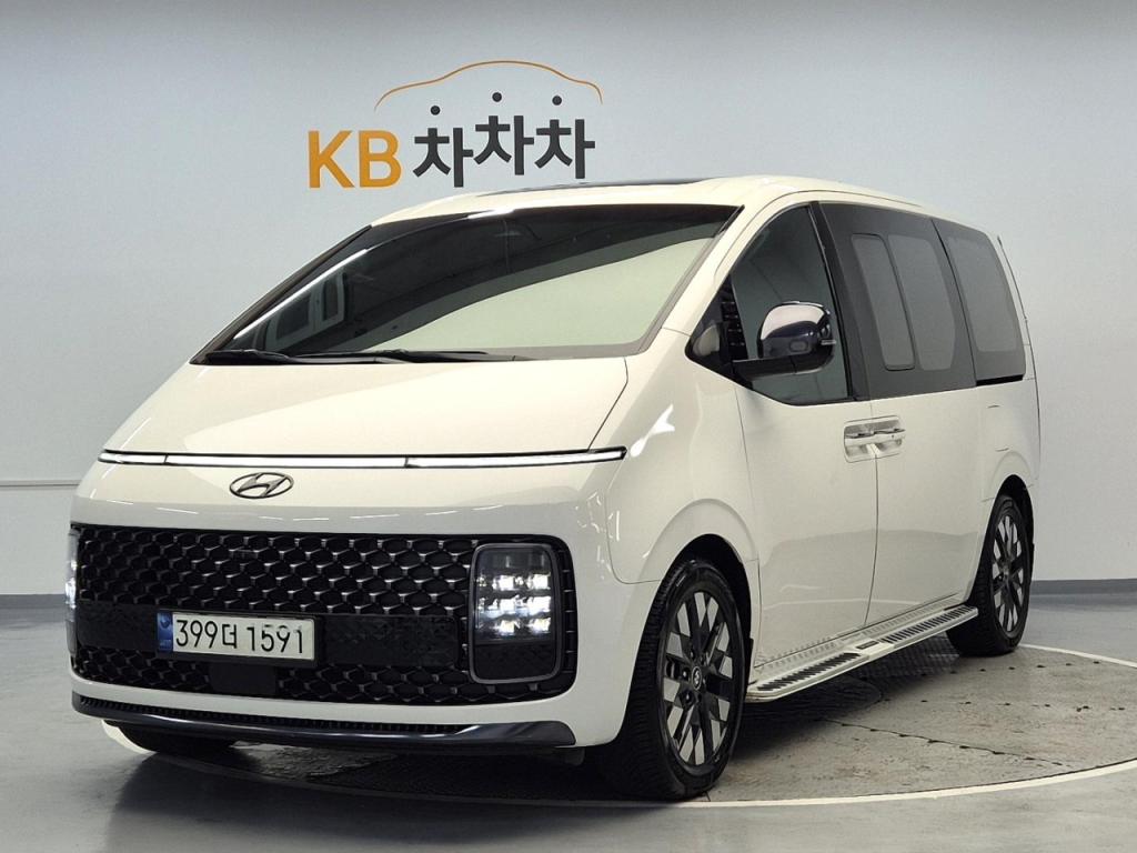 2022 HYUNDAI STARIA 