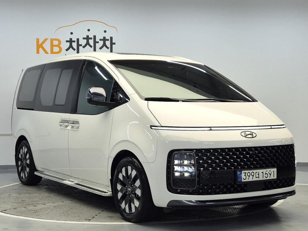 2022 HYUNDAI STARIA 