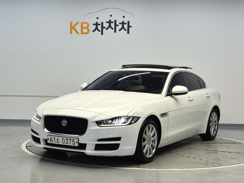 2016 JAGUAR XE 