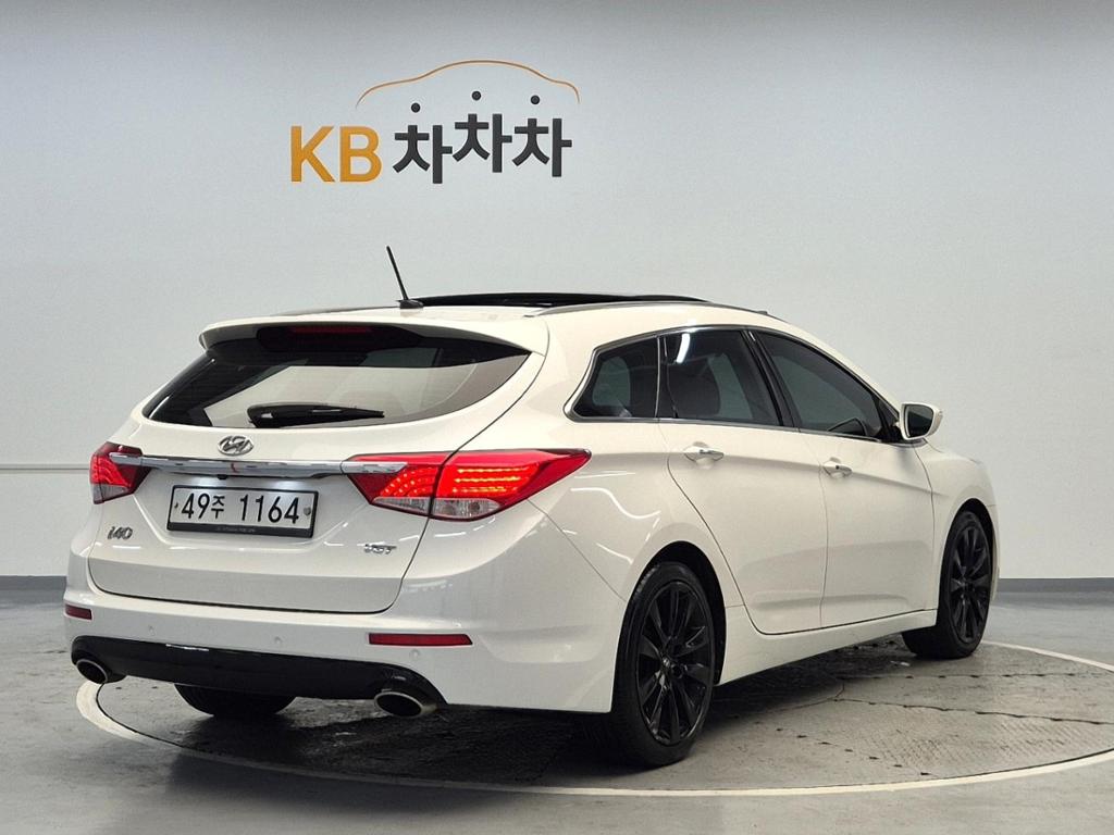 2012 HYUNDAI i40 