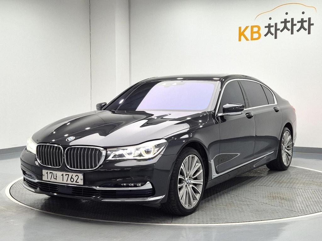 2016 BMW 7 SERIES (6Gen) 