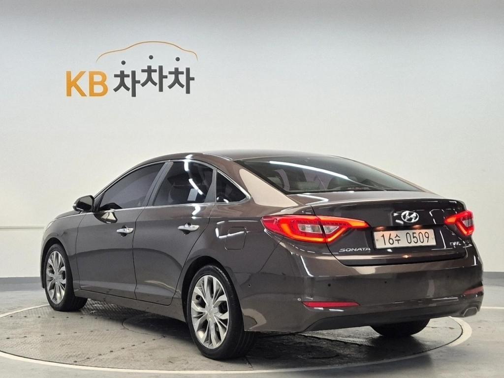 2016 HYUNDAI LF SONATA 