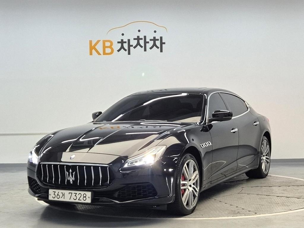 2017 MASERATI QUATRO PORTE 