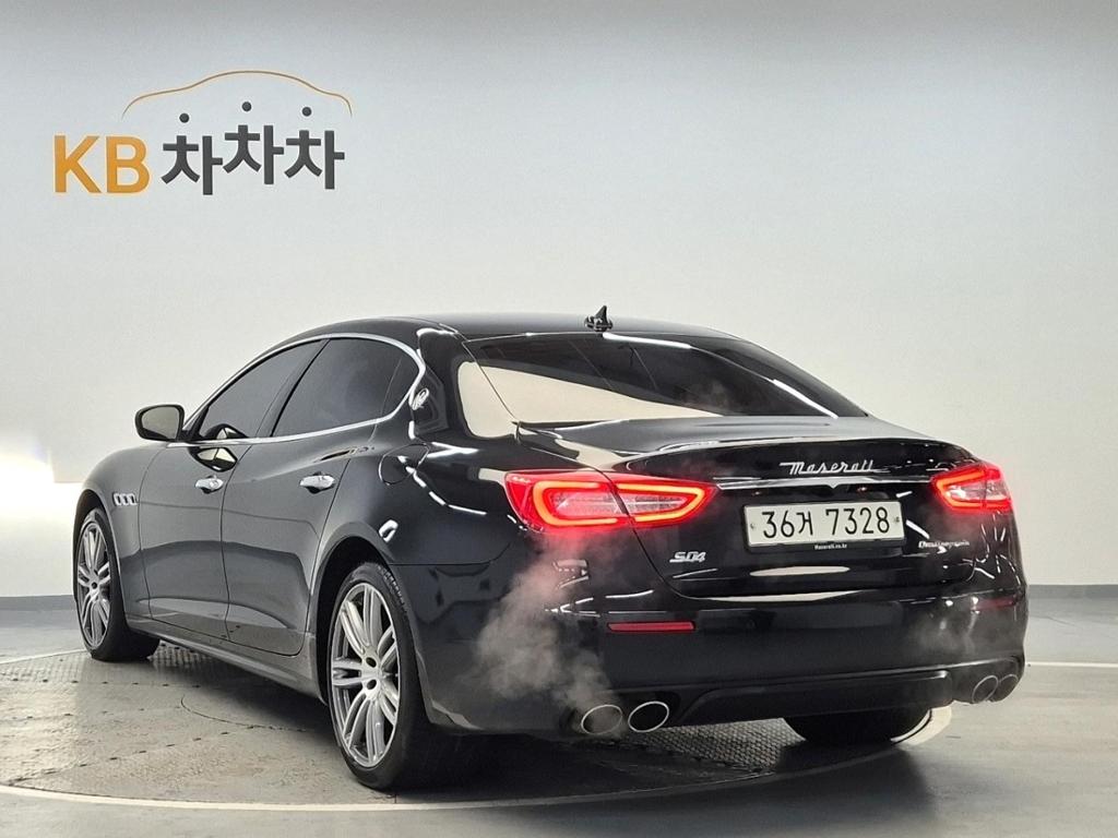 2017 MASERATI QUATRO PORTE 