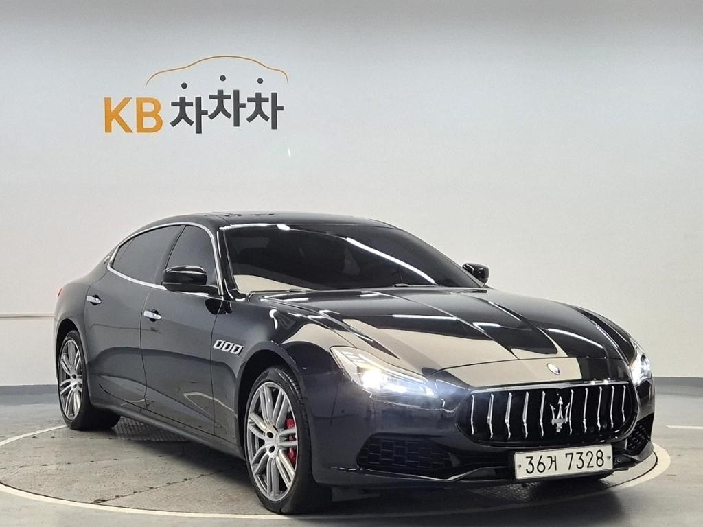 2017 MASERATI QUATRO PORTE 