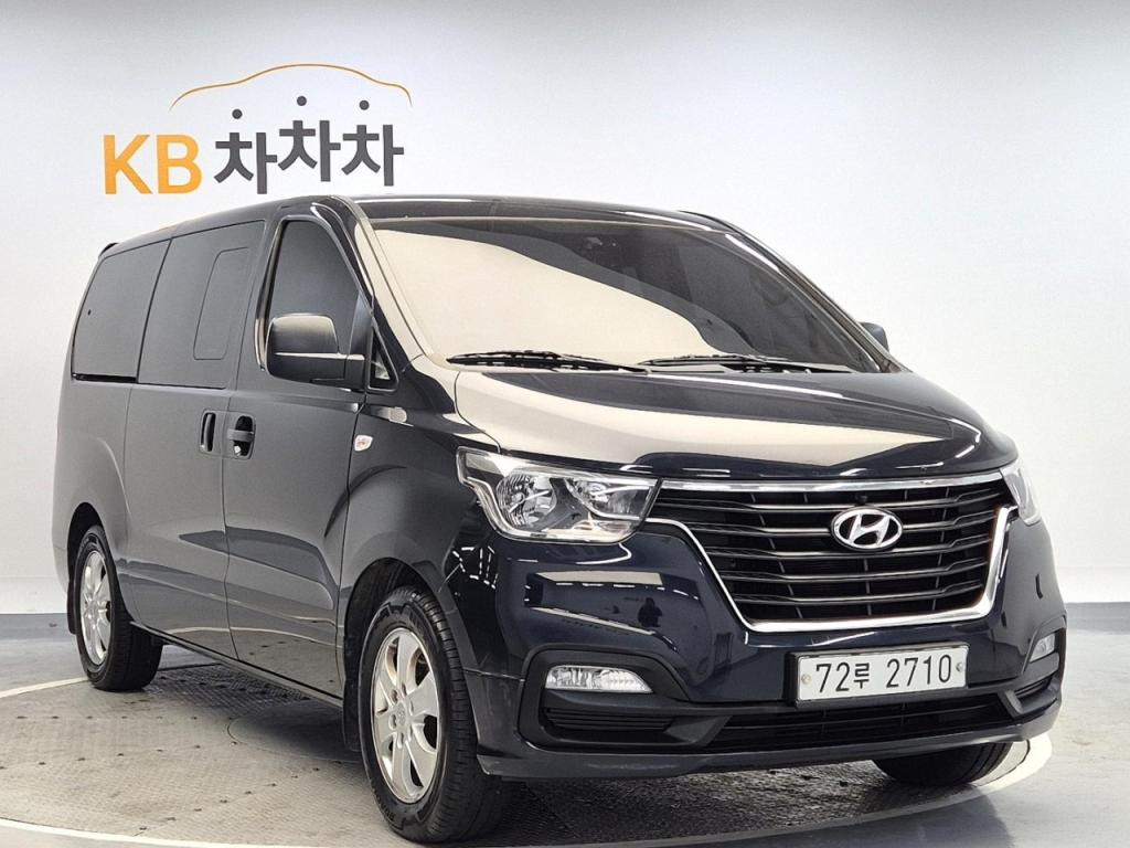 2021 HYUNDAI THE NEW GRAND STAREX 