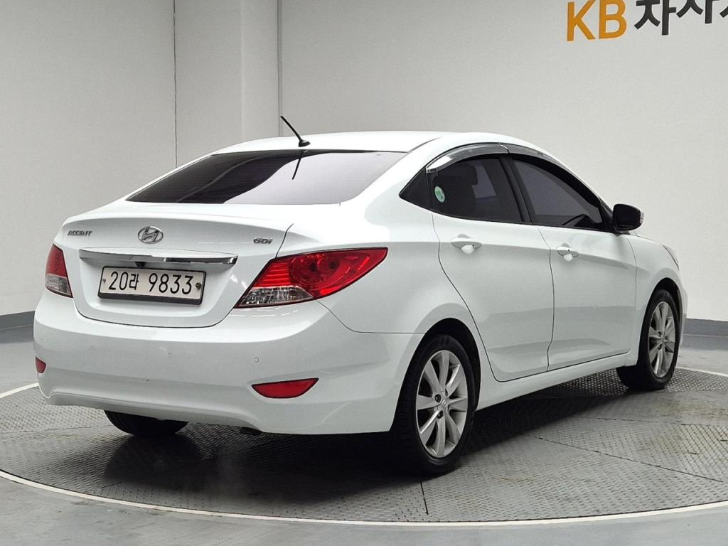 2012 HYUNDAI ACCENT (NEW) 